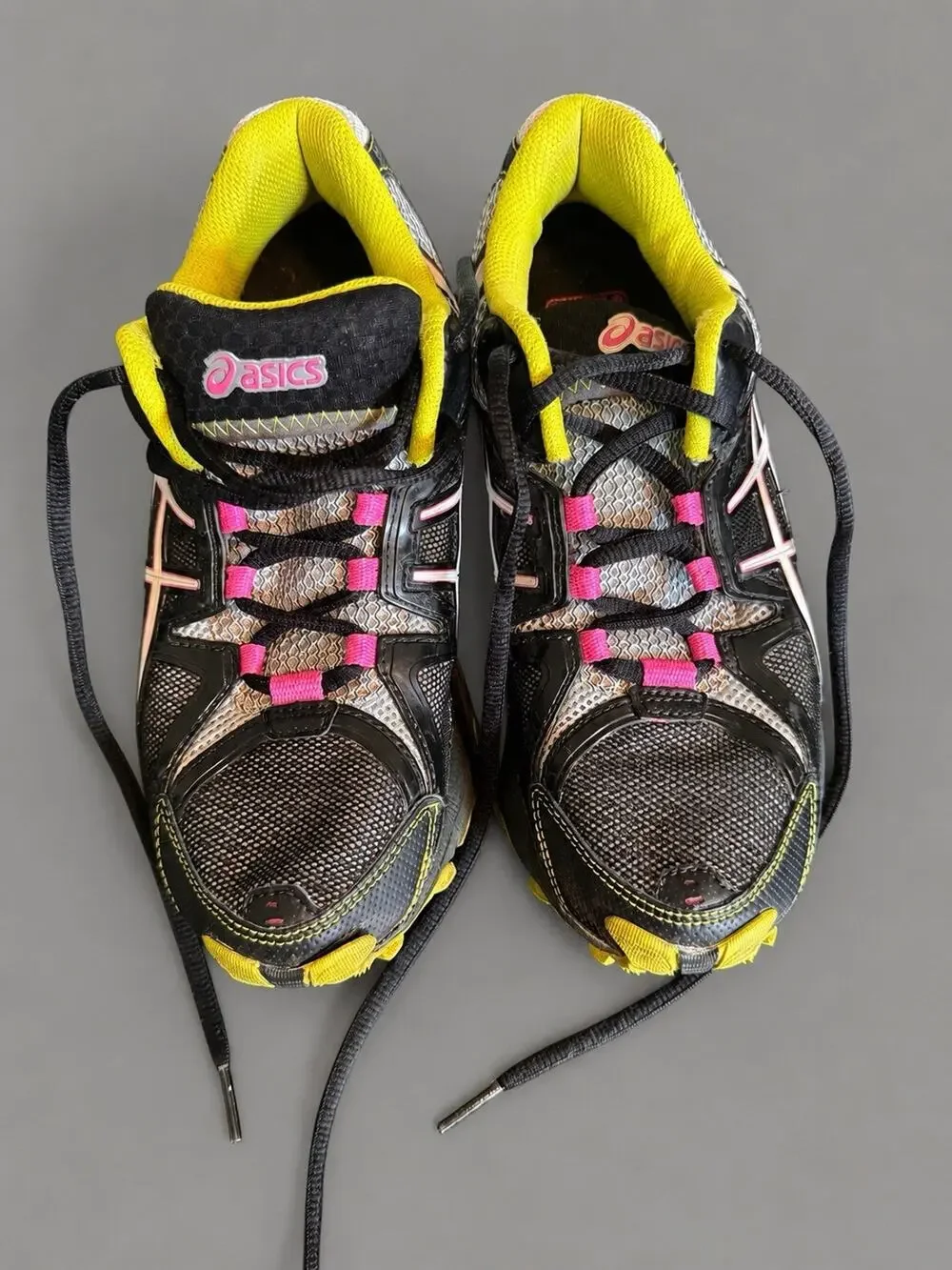 ASICS GEL-Scout (T2C7N) Low Top Sneakers Black Yellow Pink Silver WM SZ 6